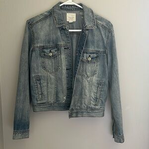 American Eagle women’s denim jacket